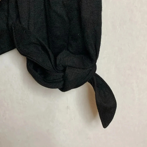 Platinum by Dorothy Schoelen Black Rayon Turtleneck top with wrist ties Small - Picture 10 of 12